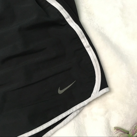 Nike Dri-fit shorts - Picture 2 of 5